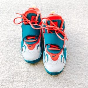 Nike | 6.5 Youth Air Shoes Miami Dolphins in Turf Blue and Mango Neon Orange